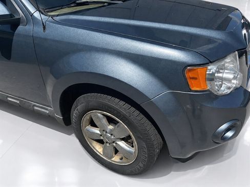 Used 2011 Ford Escape Limited w/ 302A Rapid Spec Order Code FWD image 26
