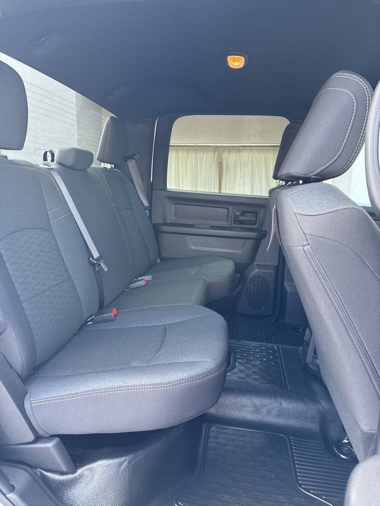 New 2026 RAM 3500 Tradesman w/ Chrome Appearance Group AWD/4WD image 31