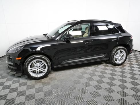 New 2026 Porsche Macan AWD/4WD image 2