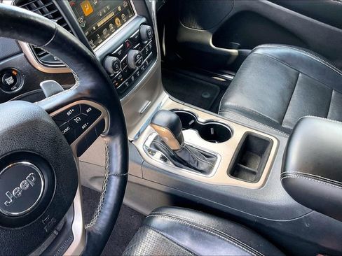 Used 2017 Jeep Grand Cherokee Limited w/ Luxury Group II RWD image 15