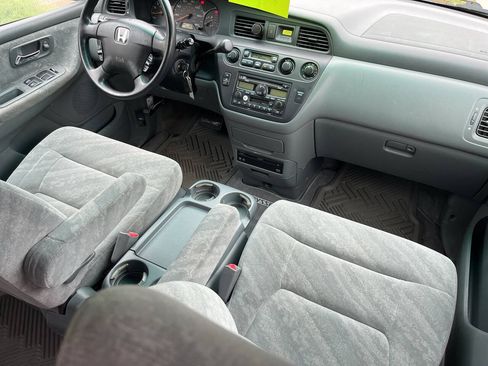 Used 2004 Honda Odyssey EX image 10