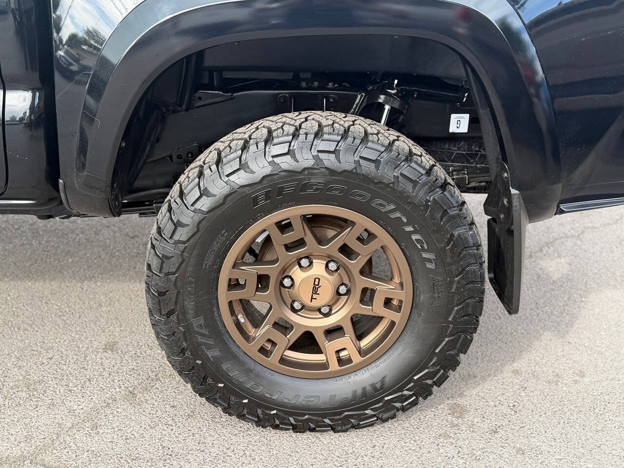 Used 2017 Toyota Tacoma TRD Sport w/ Tow Package AWD/4WD image 94