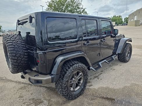 Used 2016 Jeep Wrangler Unlimited Sahara AWD/4WD image 7