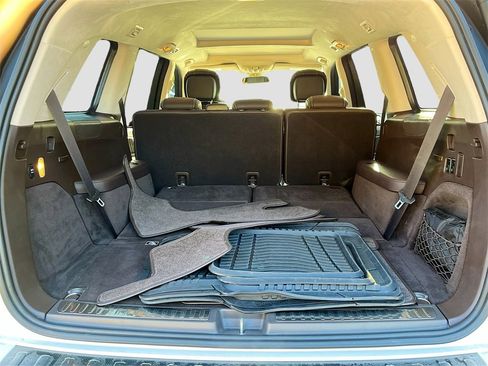 Used 2019 Mercedes-Benz GLS 550 4MATIC image 25