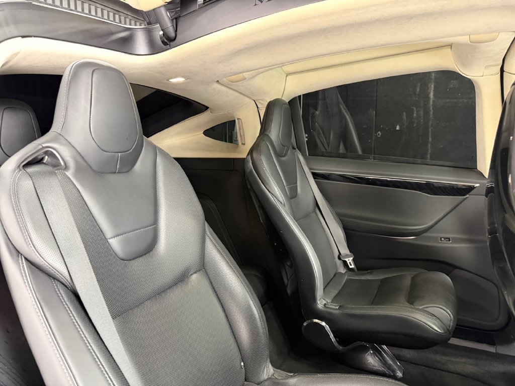 Used 2016 Tesla Model X 90D AWD/4WD image 32