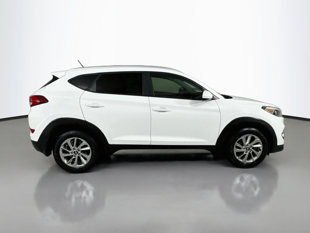 Used 2017 Hyundai Tucson SE w/ SE Popular Package 02 FWD image 6