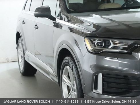 Used 2020 Audi Q7 2.0T Premium Plus AWD/4WD image 12