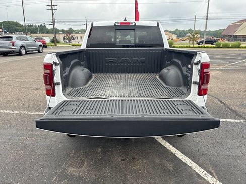 Used 2023 RAM 1500 Laramie AWD/4WD image 19
