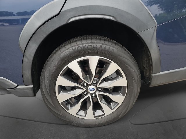 Used 2023 Subaru Outback Touring XT AWD/4WD image 29