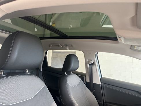 New 2026 Volkswagen Taos SE image 42