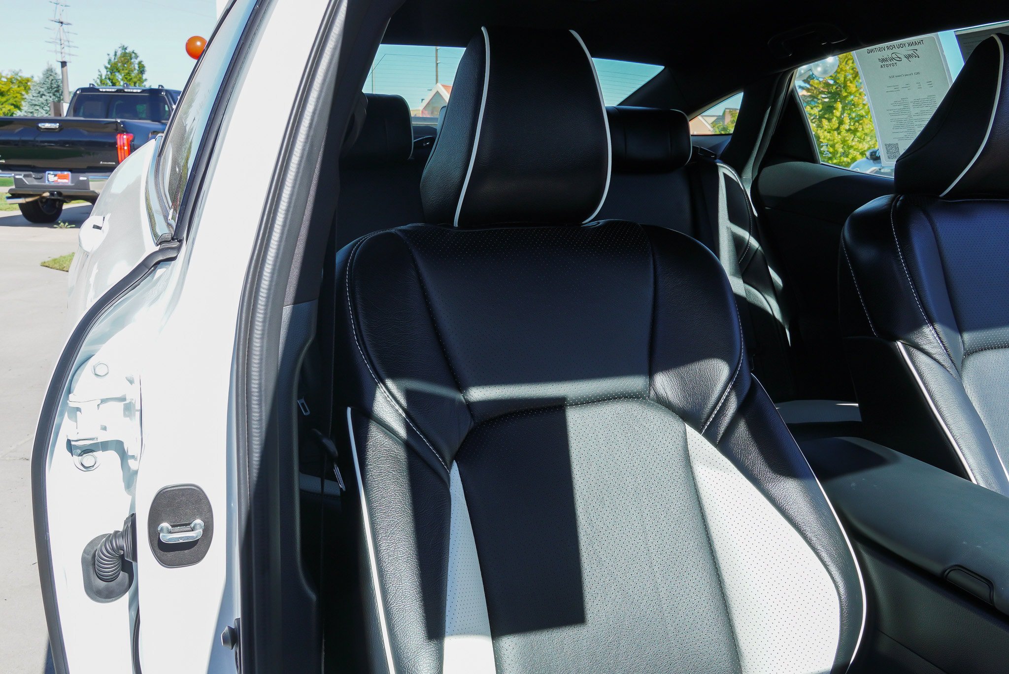 Certified 2023 Toyota Crown AWD/4WD image 25