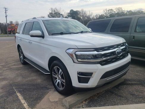 Used 2022 Ford Expedition Limited image 1