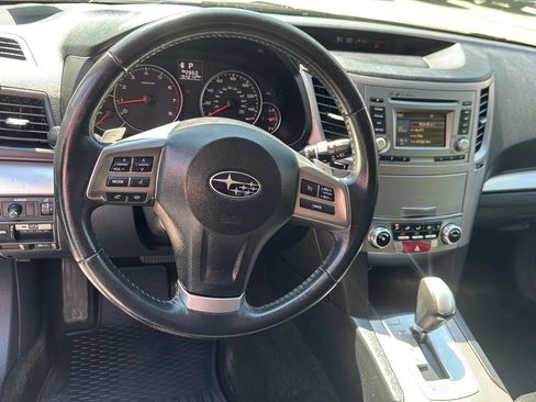 Used 2014 Subaru Outback 2.5i Premium w/ Moonroof Package image 9
