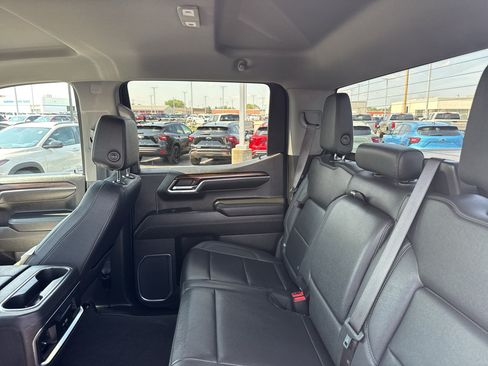 Certified 2023 GMC Sierra 1500 SLT w/ SLT Premium Package AWD/4WD image 35