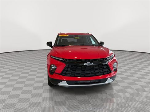 Certified 2024 Chevrolet Blazer LT w/ Convenience Package image 3