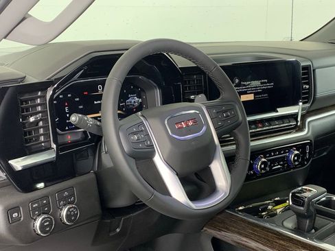 New 2026 GMC Sierra 1500 Elevation image 6