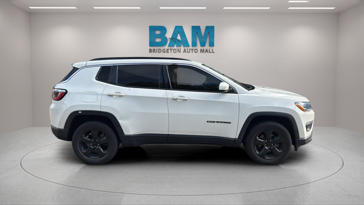 Used 2019 Jeep Compass Latitude w/ Popular Equipment Group AWD/4WD image 8