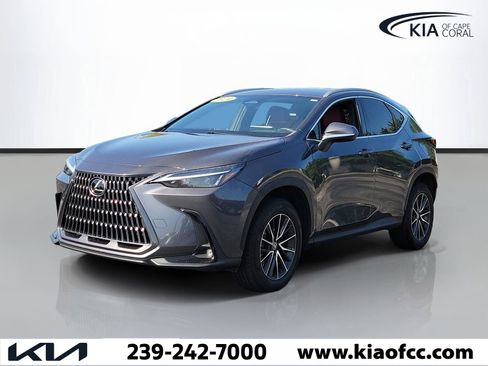 Used 2024 Lexus NX 250 FWD w/ Towing Package (2000 Lbs) image 3