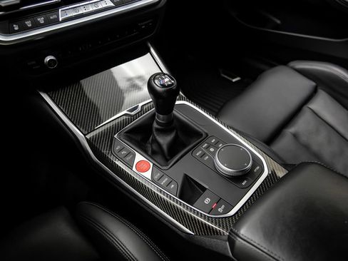 Used 2021 BMW M4 Coupe w/ Executive Package RWD image 28