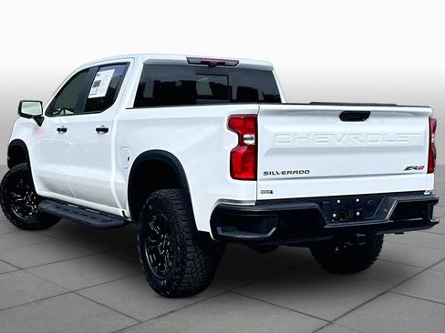 Used 2025 Chevrolet Silverado 1500 ZR2 w/ Technology Package AWD/4WD image 12