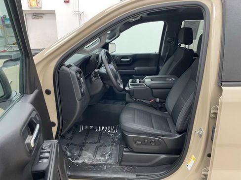 Certified 2022 Chevrolet Silverado 1500 Custom Trail Boss w/ LPO, Dark Essentials Package image 8