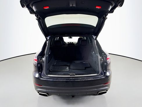 Used 2023 Porsche Cayenne image 26