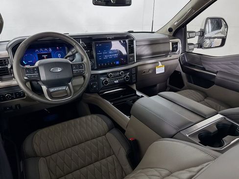Used 2026 Ford F450 Platinum w/ Platinum Plus Package image 39