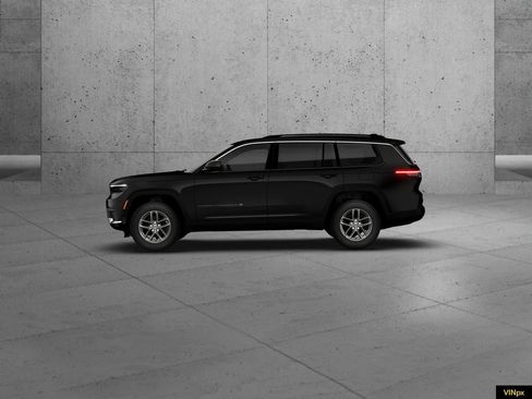 New 2026 Jeep Grand Cherokee L Laredo image 3