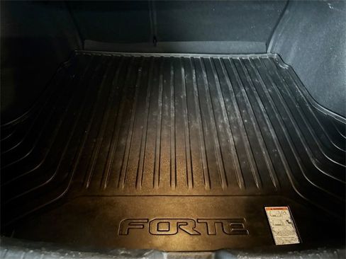 Used 2023 Kia Forte GT-Line image 28