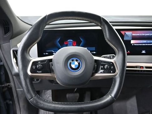 Used 2023 BMW iX xDrive50 w/ Premium Package image 13