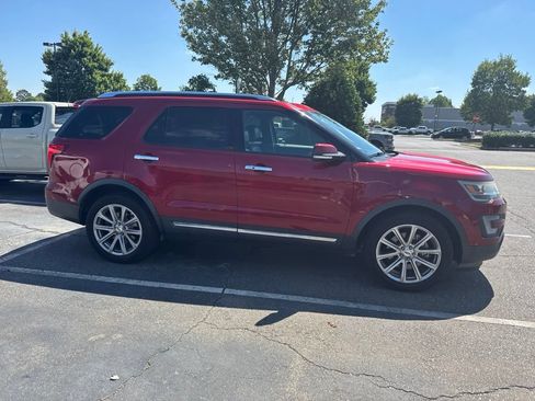 Used 2017 Ford Explorer Limited AWD/4WD image 6