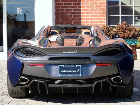 Used 2019 McLaren 570S Spider image 5