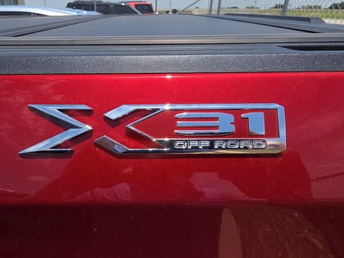 Used 2024 GMC Sierra 1500 Elevation w/ Preferred Package AWD/4WD image 3