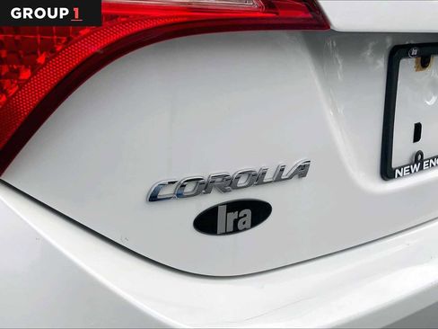 Certified 2018 Toyota Corolla LE FWD image 31