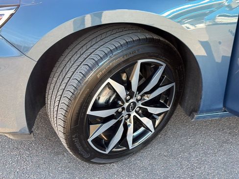 Used 2025 Chevrolet Malibu RS w/ LPO, Floor Liner Package image 9