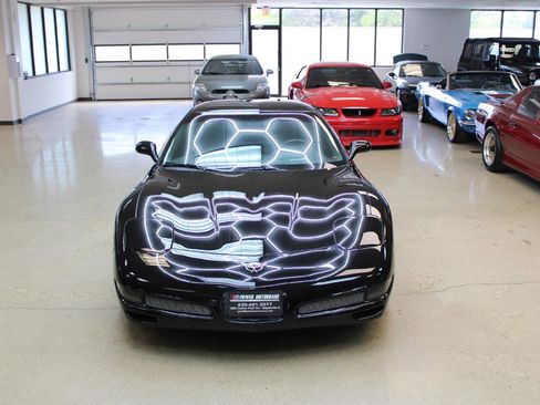 Used 2003 Chevrolet Corvette Z06 w/ Memory Package, 3 Drivers RWD image 13