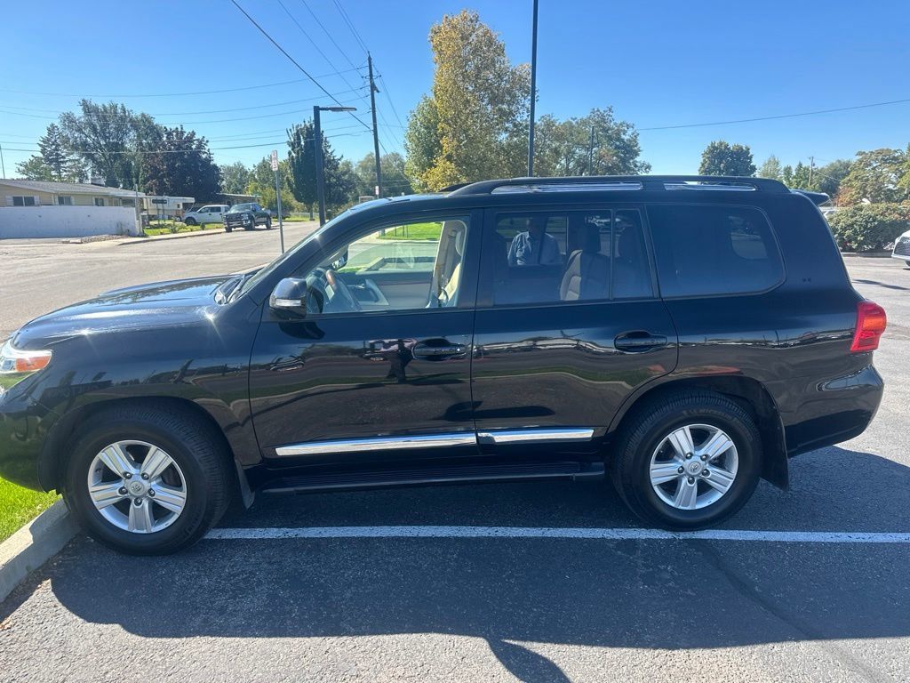 Used 2015 Toyota Land Cruiser AWD/4WD image 3