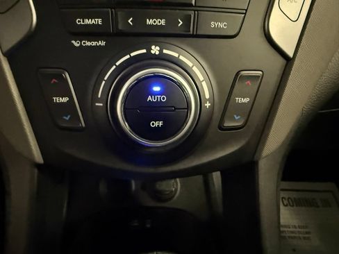Used 2017 Hyundai Santa Fe Sport w/ 2.0T Ultimate Tech Package 05 AWD/4WD image 40