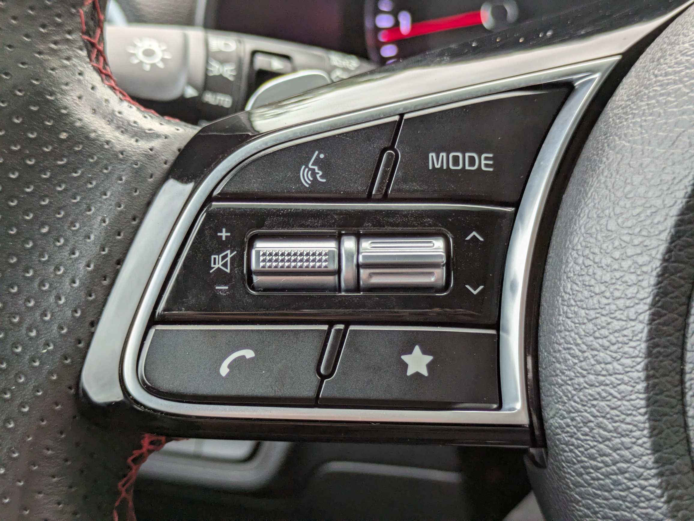 Used 2024 Kia Forte GT w/ GT2 Package FWD image 13