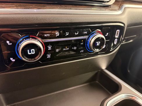 Used 2024 GMC Sierra 1500 Elevation w/ Preferred Package AWD/4WD image 41