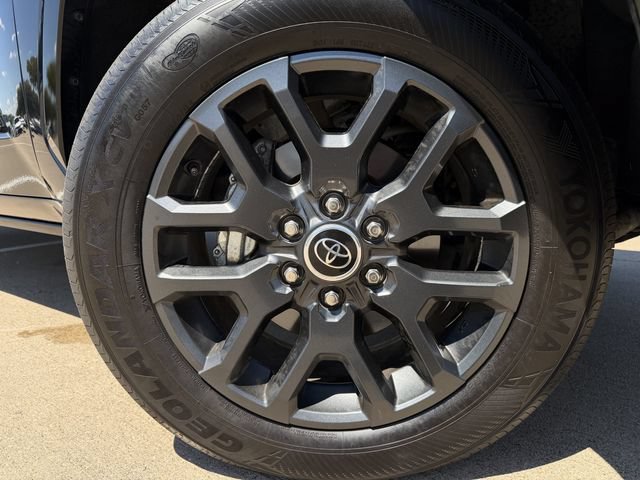 Used 2023 Toyota Tundra Platinum RWD image 9