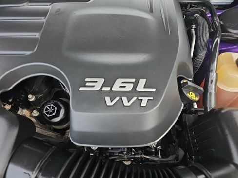 Certified 2018 Dodge Charger GT w/ Blacktop Package AWD/4WD image 40