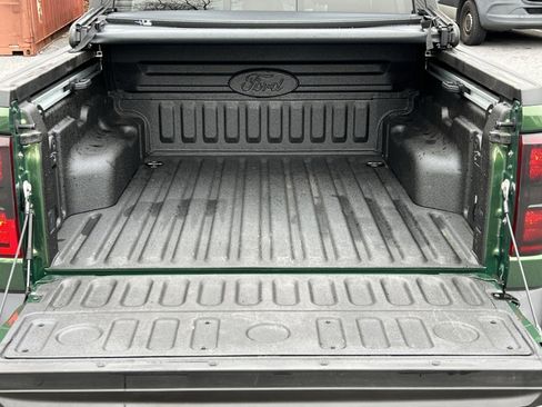 Used 2025 Ford Maverick Lariat w/ Black Appearance Package image 25