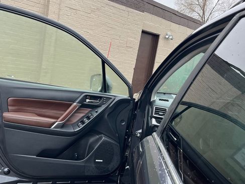 Used 2017 Subaru Forester 2.5i Touring image 10