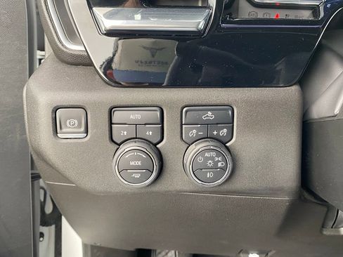 Used 2023 Chevrolet Silverado 1500 RST image 20