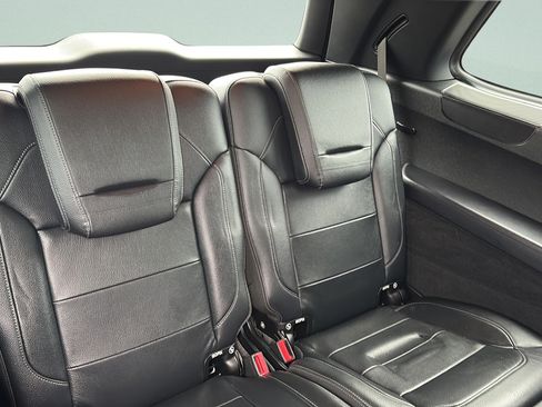 Used 2018 Mercedes-Benz GLS 550 4MATIC w/ Driver Assistance Package image 19