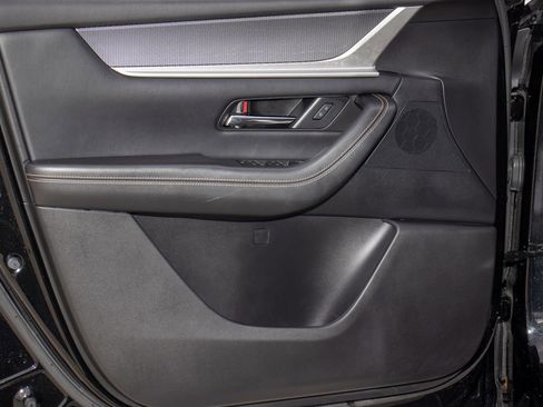 Used 2025 MAZDA CX-90 3.3 Turbo w/ Preferred Package image 16