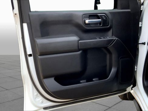 Used 2021 Chevrolet Silverado 1500 Custom RWD image 21