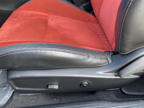 Used 2021 Dodge Challenger R/T Scat Pack w/ Dynamics Package image 21