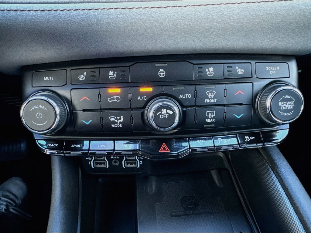 Used 2021 Dodge Durango R/T w/ Tow 'N Go Package AWD/4WD image 20